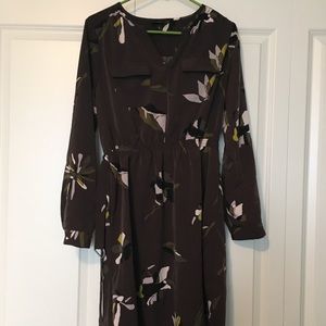 Knee length dress with pockets. NEW NEVER WORN